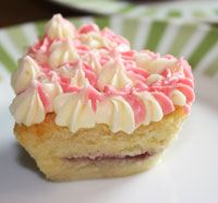 Valentine cake ideas, delicious recipes and decorating tips